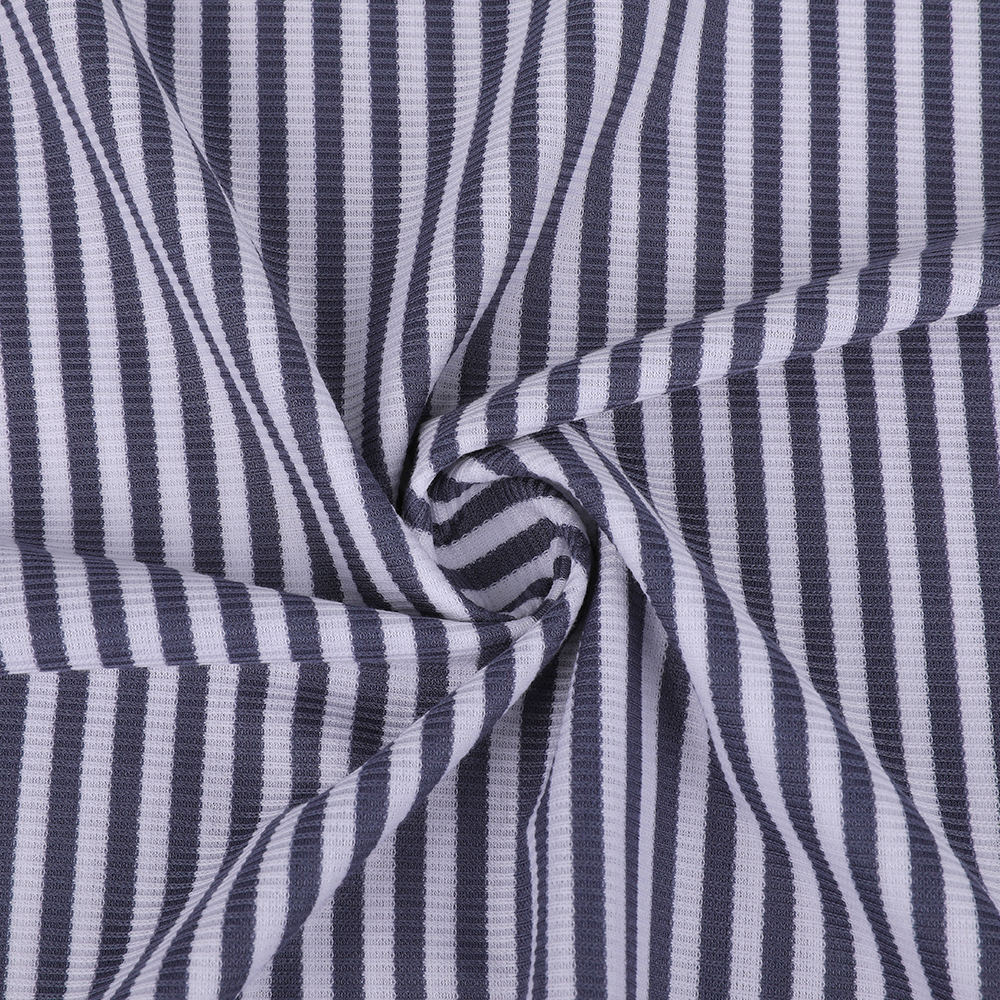 Mukavat ylelliset silkkiraidat sisähäiriöt neulotut naisten vaatekankaat